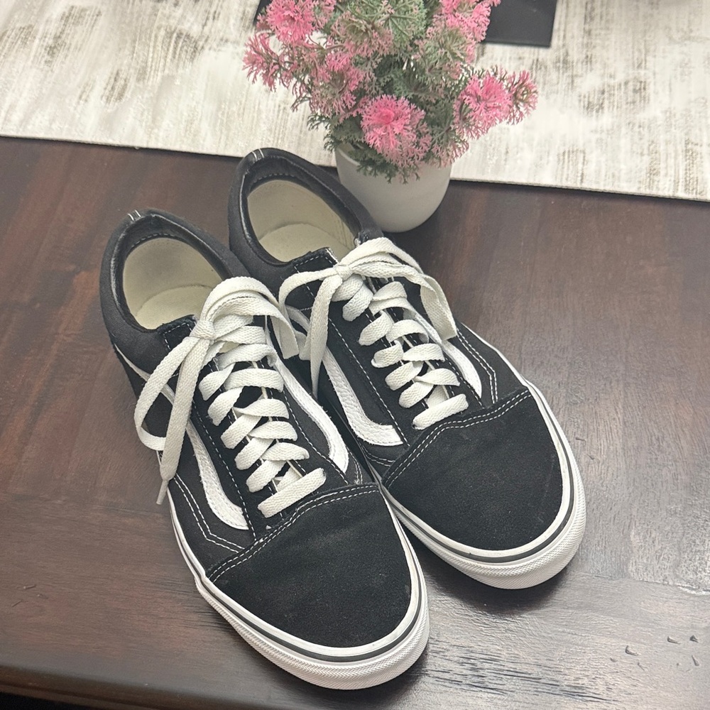 Vans Women's Black and White Sneakers